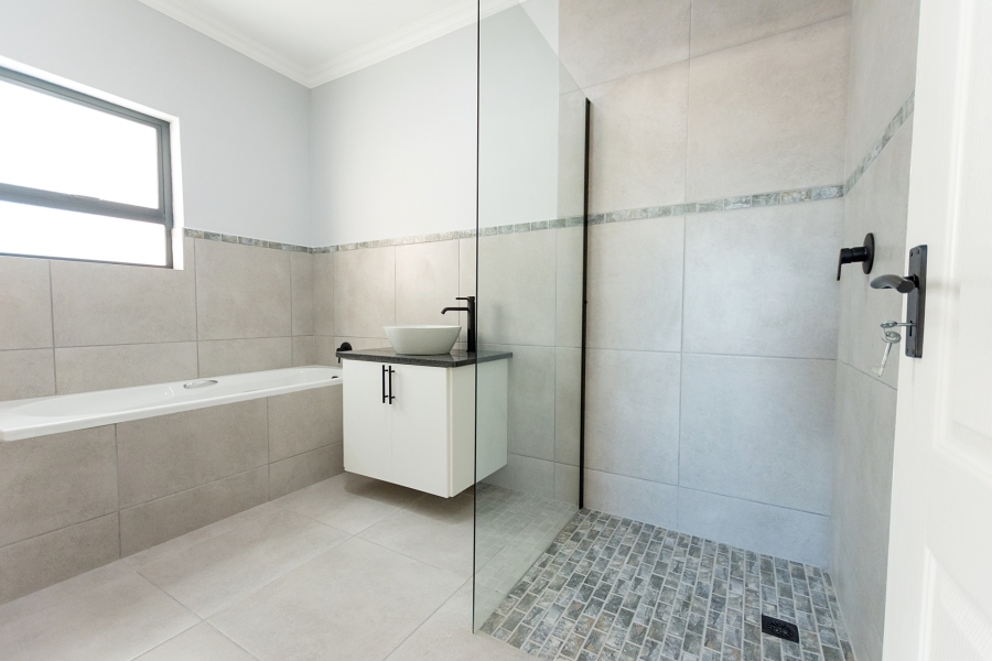 3 Bedroom Property for Sale in Sandy Point Western Cape